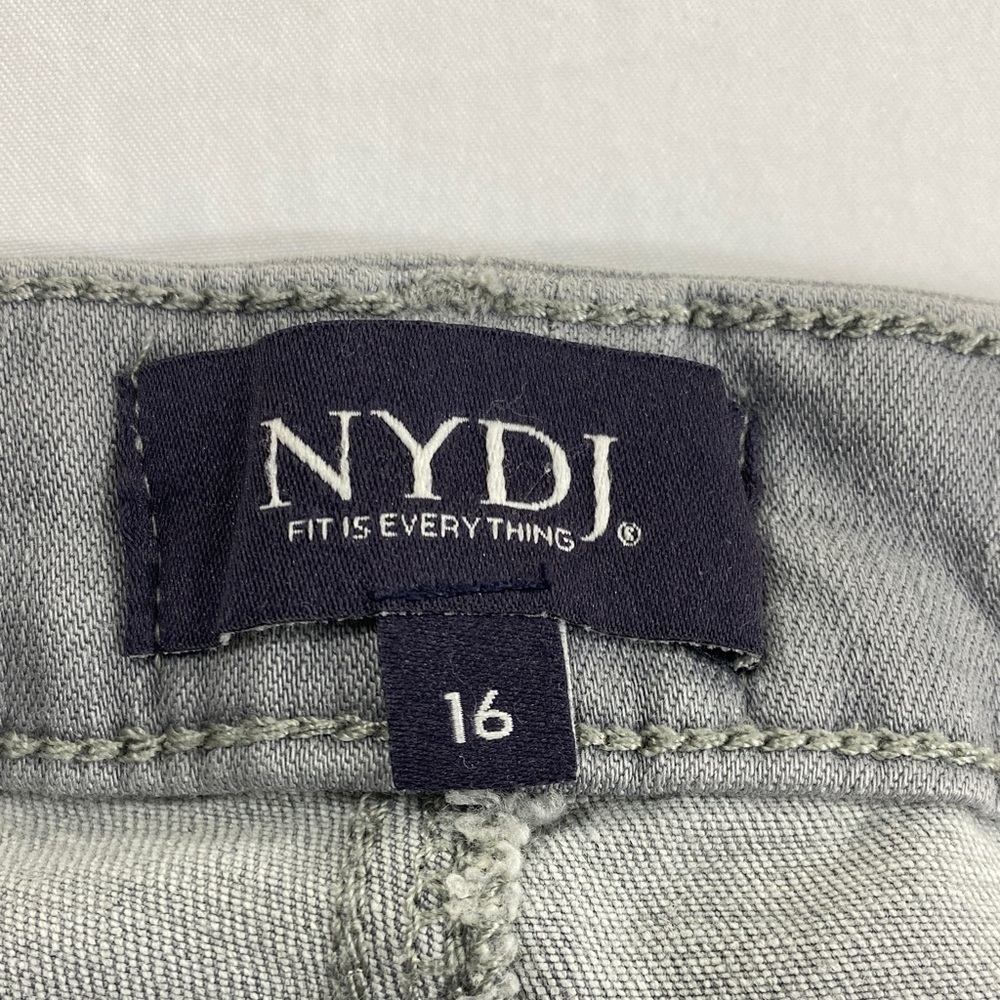 NYDJ Jeans size 16 Light Gray cropped